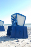 Strand mit Blauenstrandkörben