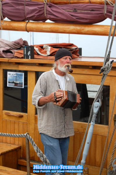 Seebühne auf dem Piratenschiff in Vitte