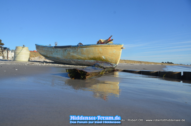 Das  Boot am Strand