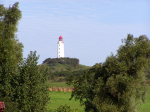 Leuchtturm vom Bodden aus gesehen